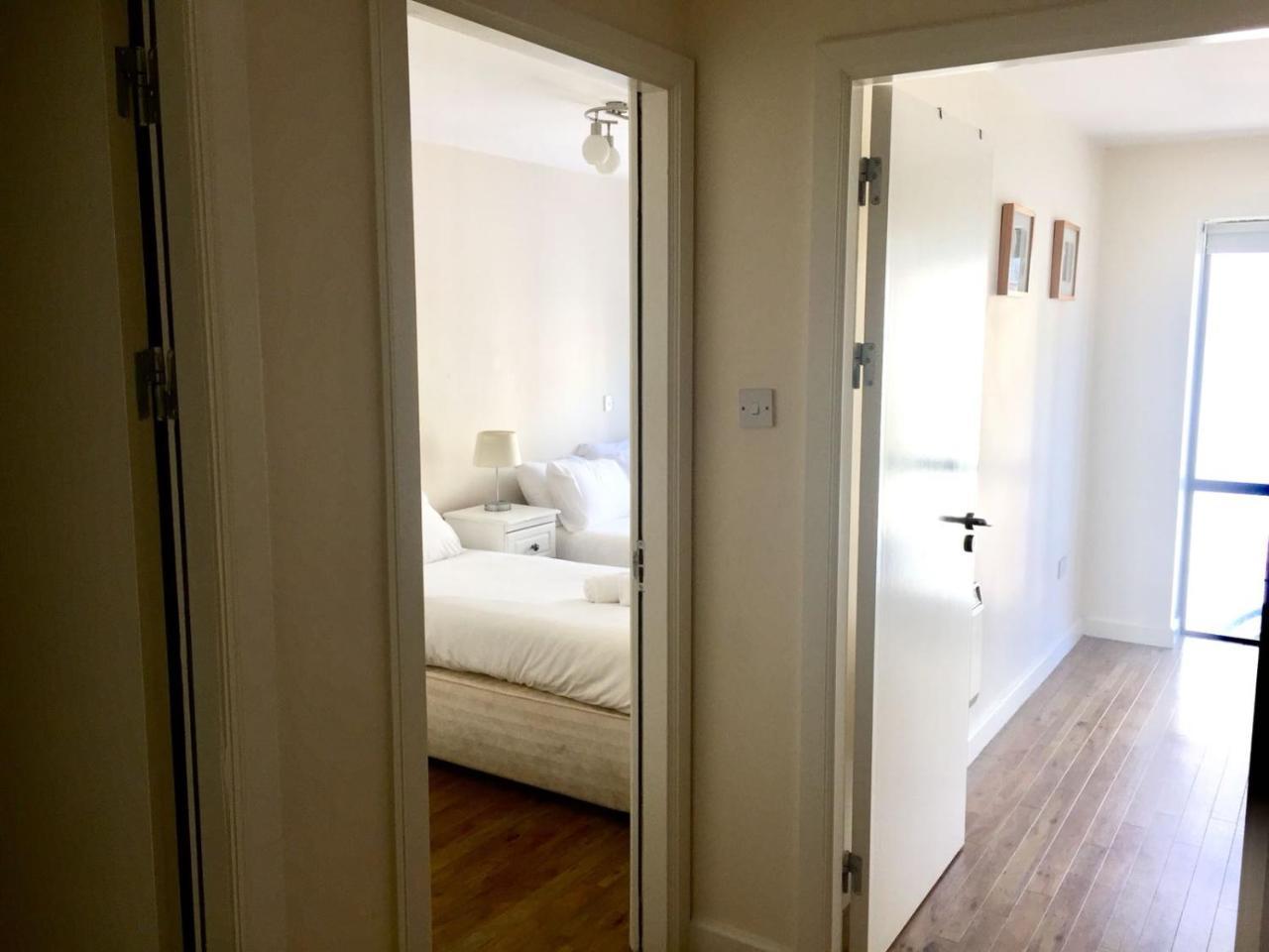 Your Place - Trinity Plaza Apartment
